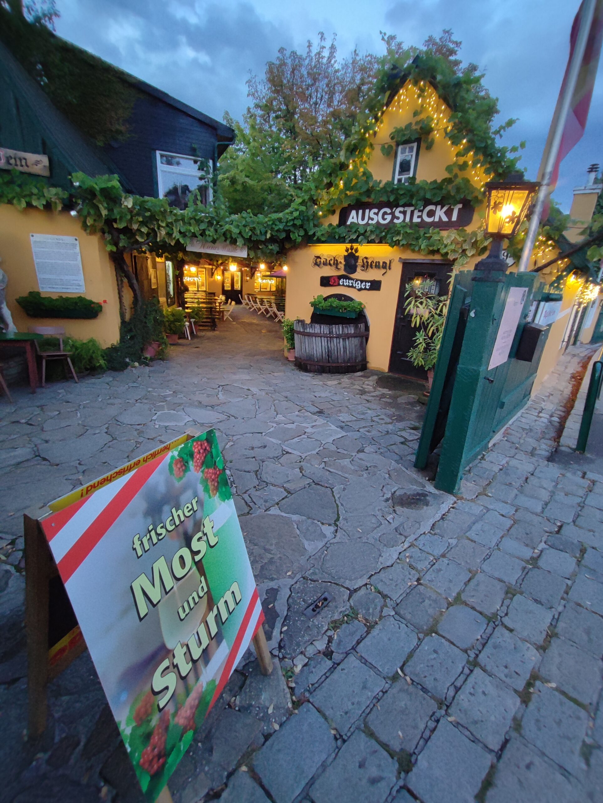 Ausgsteckt ist in Wien